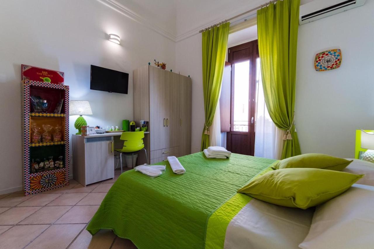 The Palace B&B And Apartments Санто-Стефано-ді-Камастра Екстер'єр фото