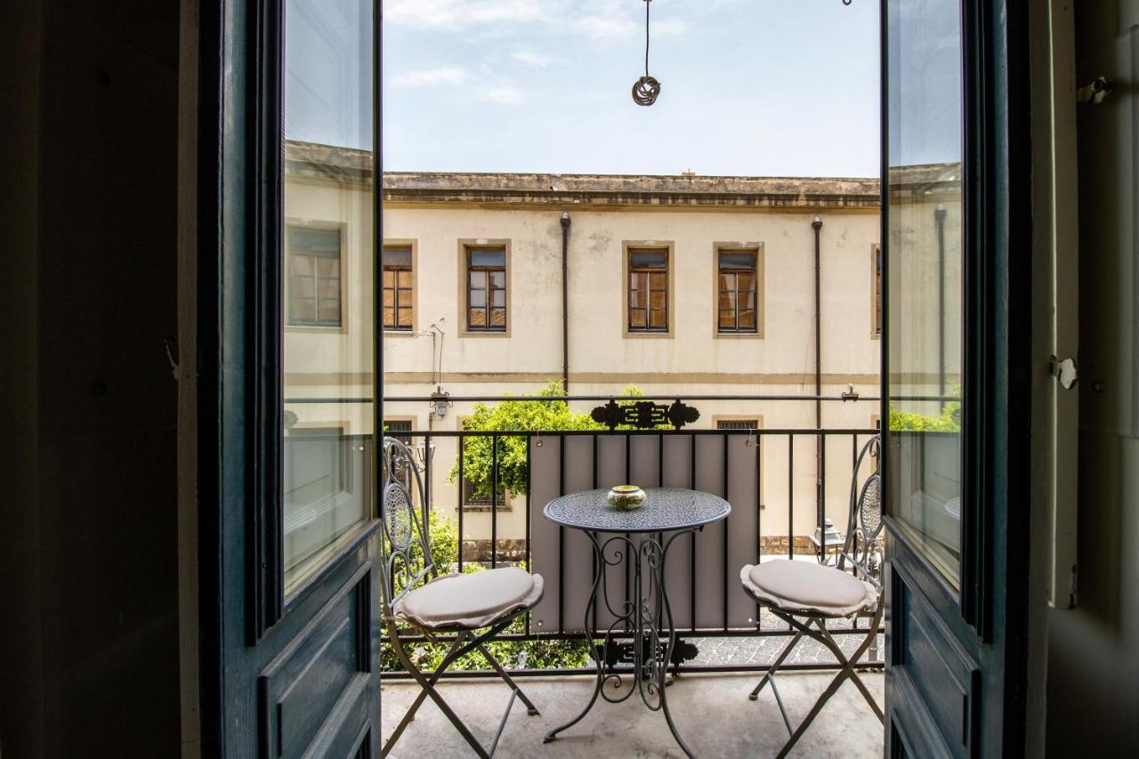 The Palace B&B And Apartments Санто-Стефано-ді-Камастра Екстер'єр фото