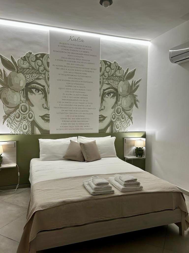 The Palace B&B And Apartments Санто-Стефано-ді-Камастра Екстер'єр фото